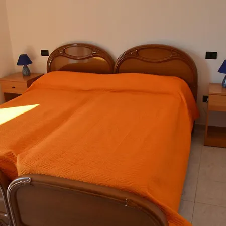 Casa Per Sei A Ll07 Con Due Balconi Holiday home *